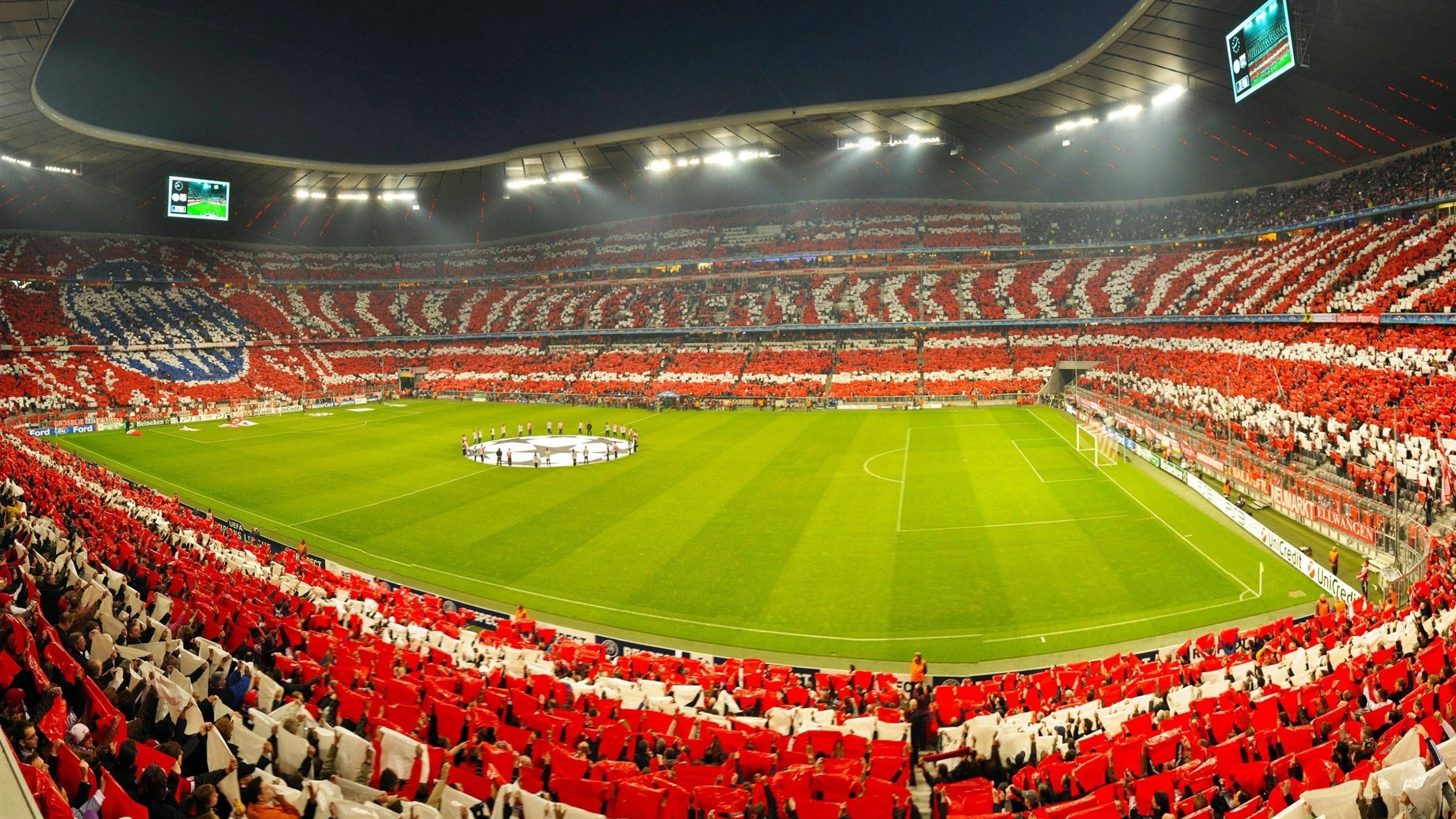 姆巴佩重返赛场，重要助攻首场状态出色，掘金观众沸腾！赛场气氛高涨